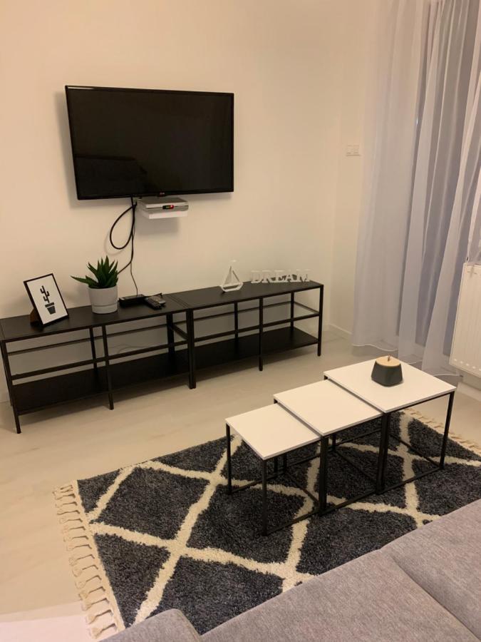 Zenit Apartman Buk Bagian luar foto